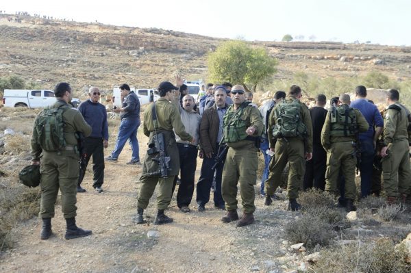 "משטרת ישראל מראה לאויב באיזה צד היא נמצאת". זירת האירוע בקוצרא צילום: אישי חזני, סטודיו מרקם